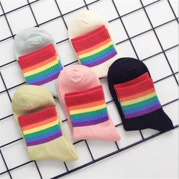 2020 Ins Пролетта с Преливащи се цветове чорапи Дамски Летни памучни Цветни райета Harajuku За момичета Стандартна Градинска Дрехи Къси Чорапи Дамски Meias