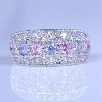Huitan Стилни Ослепителни пръстени с кристали CZ За жени Модни Дамски аксесоари за партита Изискан Дизайн на бижута-Годежни пръстени
