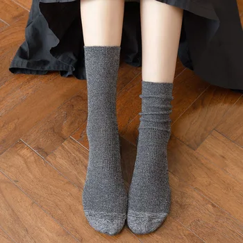 Дамски чорапи Корейската Нова мода Сребристи блестящи Дълги чорапи Дамски Harajuku Ретро Градинска облекло Сладък Kawaii чорап Sox за Коледен подарък