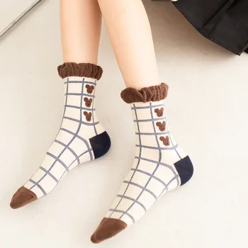 Карикатура Сладък дамски чорапи в клетката Сгъсти Топли зимни чорапи с волани и рюшами Kawai Японската мода Harajuku Мечка Чорапи за момичета