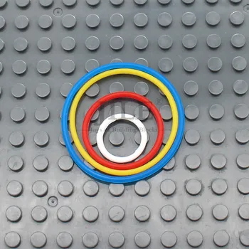 Подробности за технологията MOC Гумен колан на Много голям кръг на напречното сечение Около 3,9 см Съвместим със строителни блокове от тухли