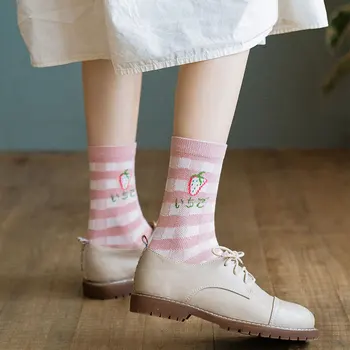 Японски Стил Харадзюку Кавайные дамски чорапи от памук с Ягоди и цветя, Забавни и розови Чорапи, Дамски 121702